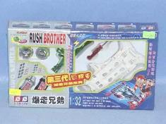 电动四驱车