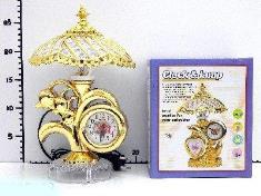 金色台灯钟