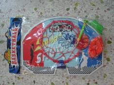 篮球板配小汽筒