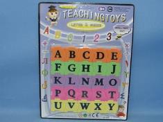 单色大写字母积木板