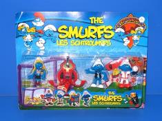 3时蓝精灵3只+带灯光钥匙扣爆丸2款